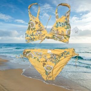 NWT  Skye By Body Glove 3  PC BikiniSet